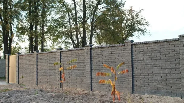 Бетонный забор Черный Кирпич 0