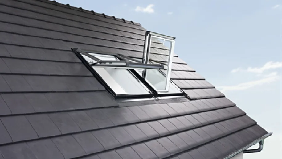 Окно с поднятой осью поворота Roto Designo R79 K с термоблоком WD 4